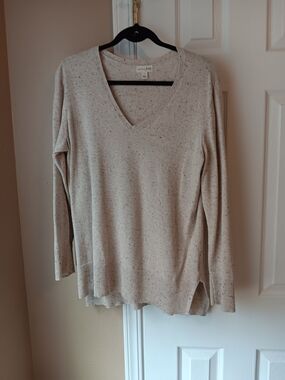 Maison Jules Beige Speckled V-Neck Sweater Top